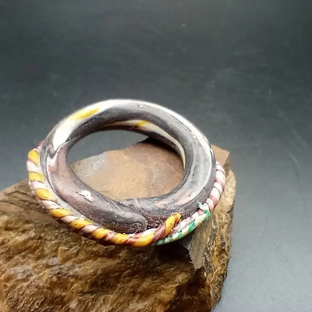 Native twist ring size 8 R217